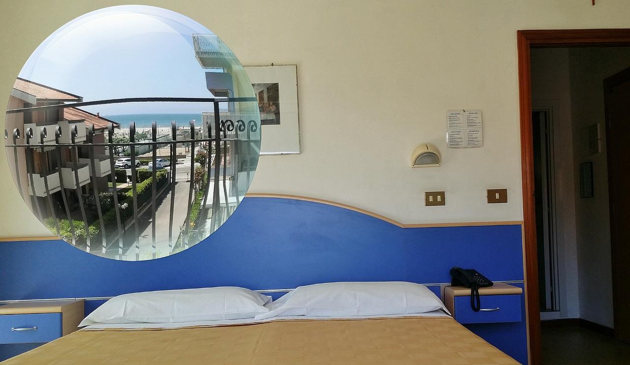 Hotel La Falena チェルヴィア エクステリア 写真
