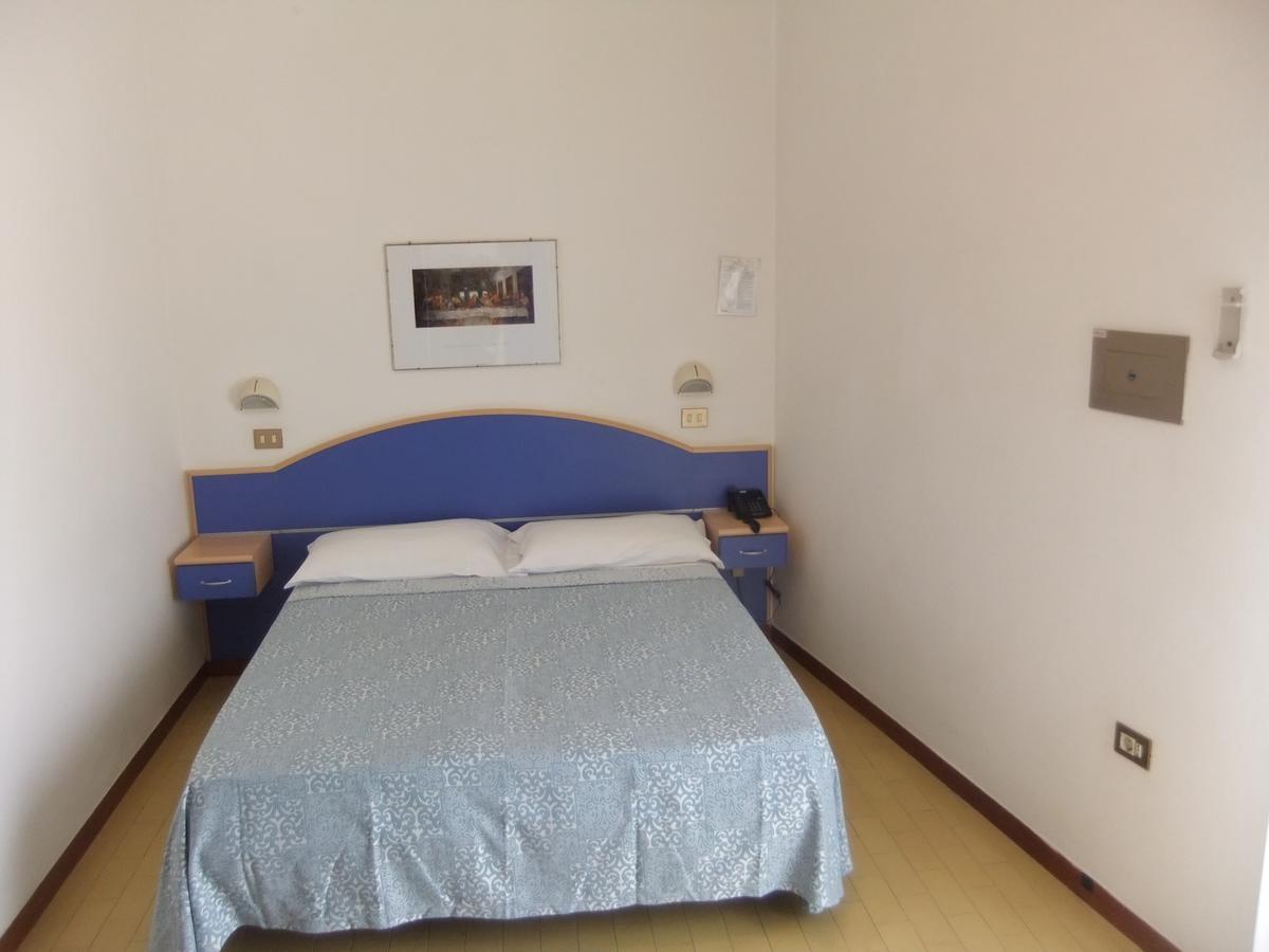 Hotel La Falena チェルヴィア エクステリア 写真