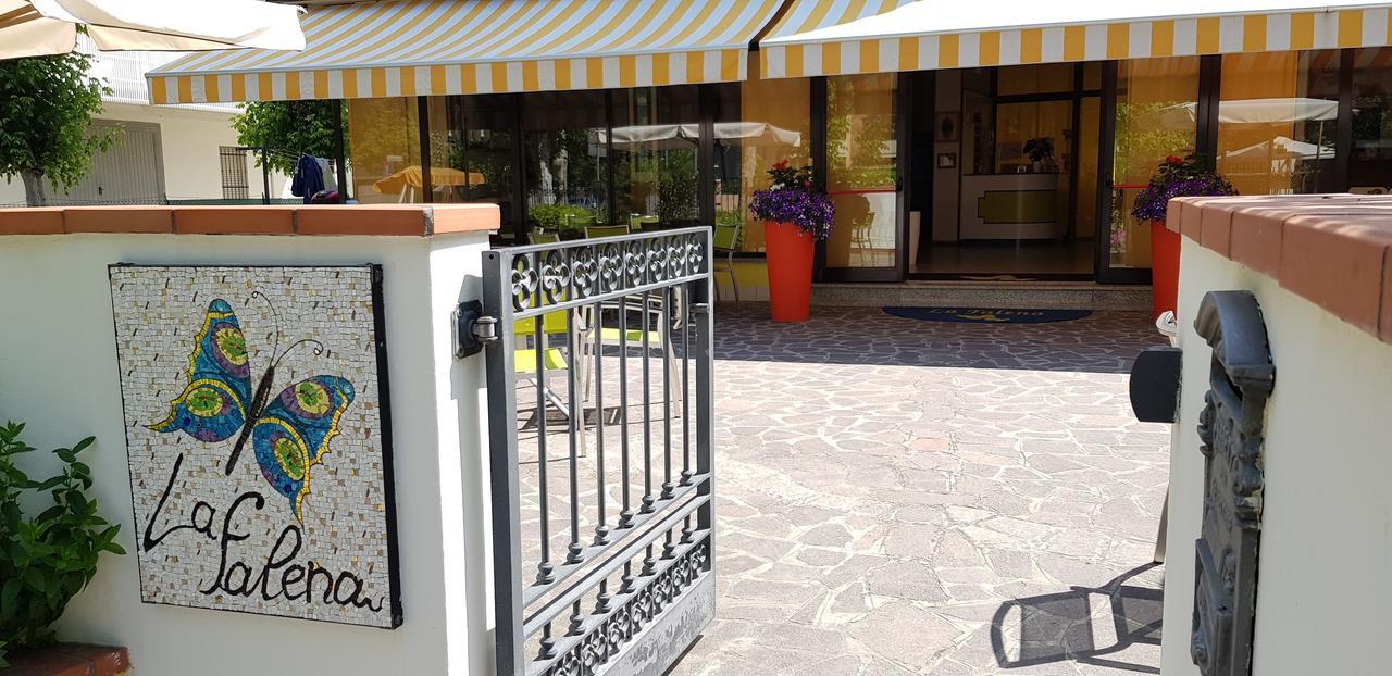 Hotel La Falena チェルヴィア エクステリア 写真
